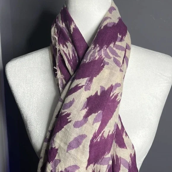 𝅺UNBRANDED Purple and Tan Print Large Scarf - Picture 3 of 5